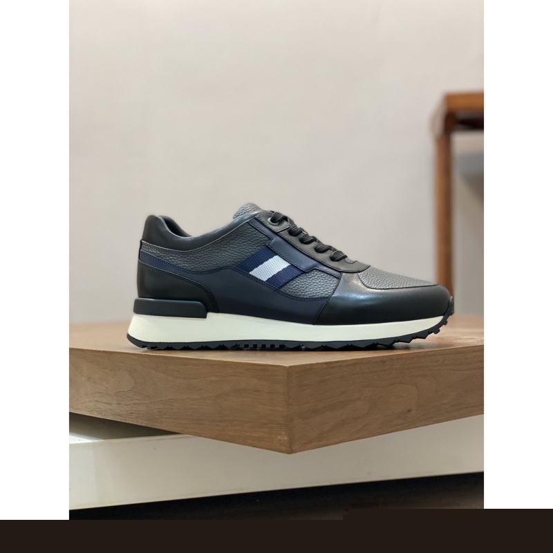 B**rry sneakers